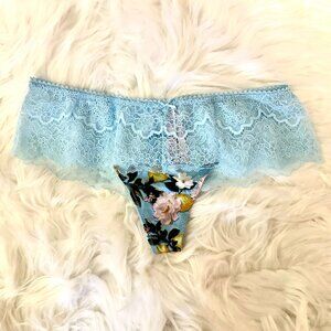 Victoria's Secret Dream Angels Lace Thong Panty Small